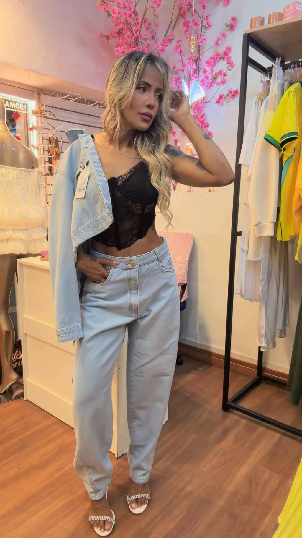 Calça Jeans Balloon Lavagem Clara