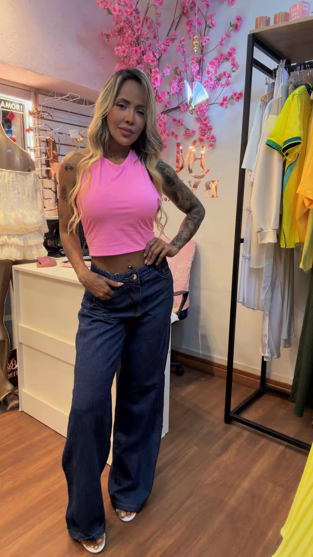 Calça Jeans Wide Leg Lavagem Escura